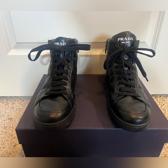 Men’s Prada boots black size 10 only for pick up at San Antonio TX - Picture 12 of 12
